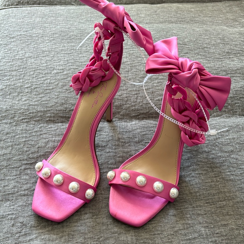 PINK PEARL BOW STRAP HEELS - NEVER BEEN WORN - SIZE 8